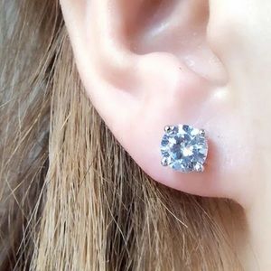 - Moissanite & 9.25 Sterling Silver Earrings 2kt